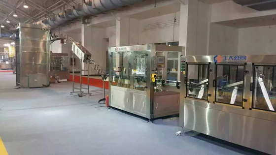 Linea d'inscatolamento acciaio inossidabile della birra automatica dei semi 304 1000 CPH - 2000 CPH