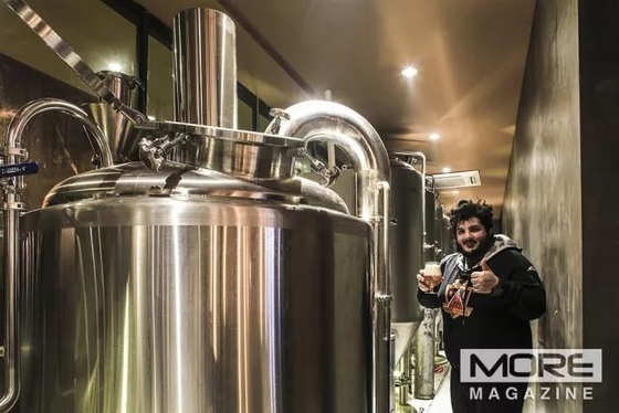 3 barilotti 5 barilotti che fanno la birra commerciale del sistema che fa la fabbrica di birra dell'attrezzatura 7Bbl