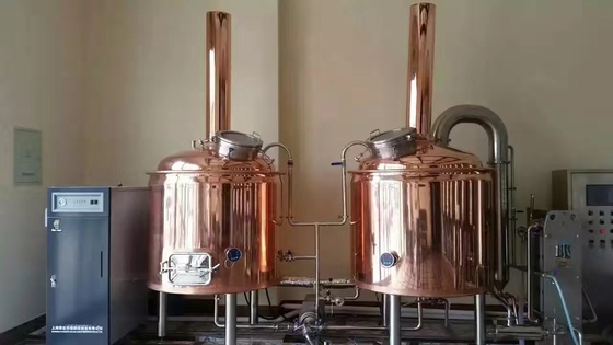 Lo SpA controlla la piccola casa della birra di rame che fa i sistemi, mini attrezzatura della fabbrica di birra della birra
