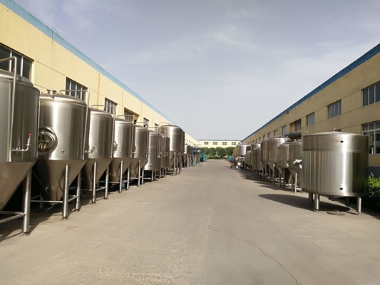 linea di produzione della fabbrica di birra del malto 3000l bollitore del mestiere della larga scala che fa attrezzatura