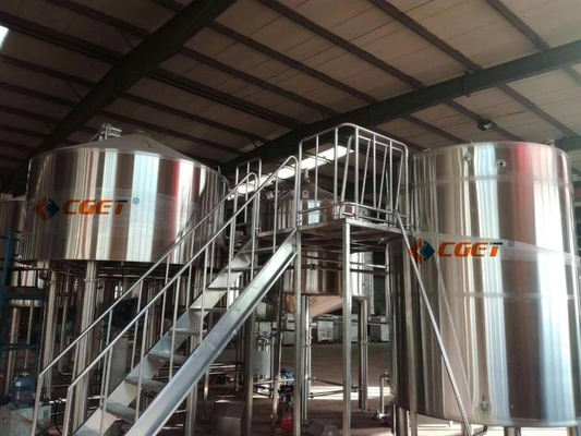 Larga scala della birra del mestiere di alta efficienza che fa il sistema di controllo di Siemens dell'attrezzatura