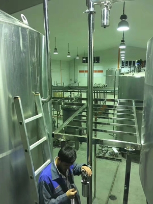 Larga scala della birra del mestiere di alta efficienza che fa il sistema di controllo di Siemens dell'attrezzatura