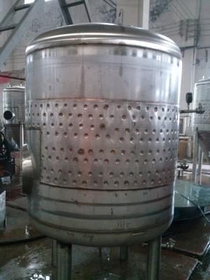 Mestiere chiavi in mano del sistema della fabbrica di birra dell'attrezzatura di microbirrificio dell'acciaio inossidabile che fa pianta