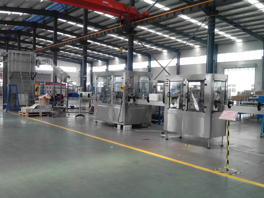 Linea di produzione elettrica della fabbrica di birra bottiglia automatica che risciacqua riempimento e tappatrice