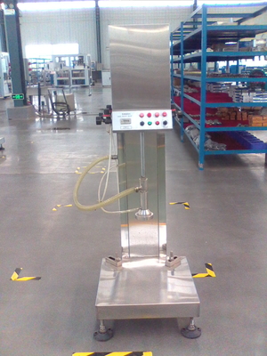 Linea di imbottigliamento della fabbrica di birra della macchina di rifornimento della birra di capacità elevata potere AC50Hz 220V