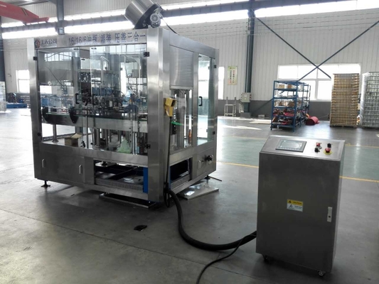 Macchina imbottigliante 1000Bph - 2000Bph di Monoblock dell'attrezzatura della fabbrica di birra gassosa della bevanda