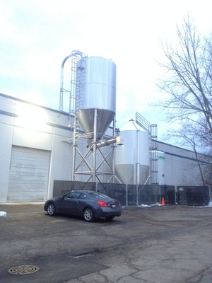 materiale commerciale dell'attrezzatura SS304 di microbirrificio della fabbrica di birra di 10bbl 15bbl 20bbl per produzione della birra