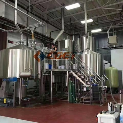 Piccola scala commerciale che fa attrezzatura che fa i sistemi 10Hl - fabbrica di birra 30Hl