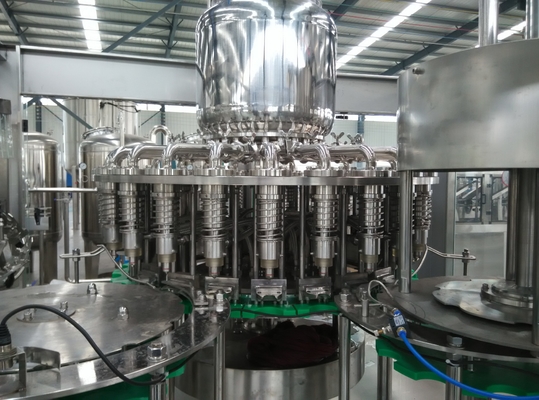 Attrezzatura imbottigliante della bevanda AC380V/di AC220V per la bottiglia rotonda del coperchio a vite