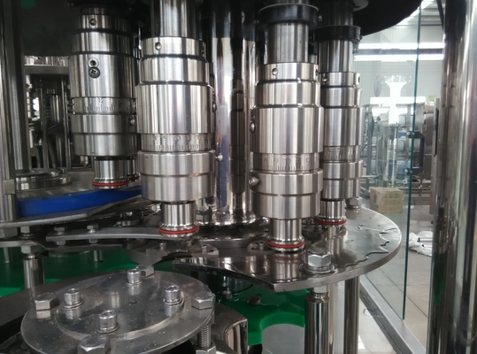 Tappatrice di riempimento imbottigliante di lavaggio dell'attrezzatura della bevanda automatizzata 6000 BPH